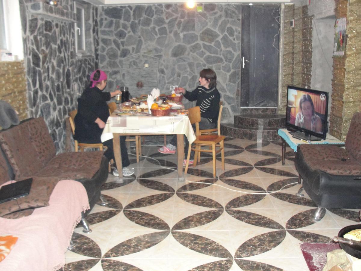 Guest House 26 Местія Екстер'єр фото