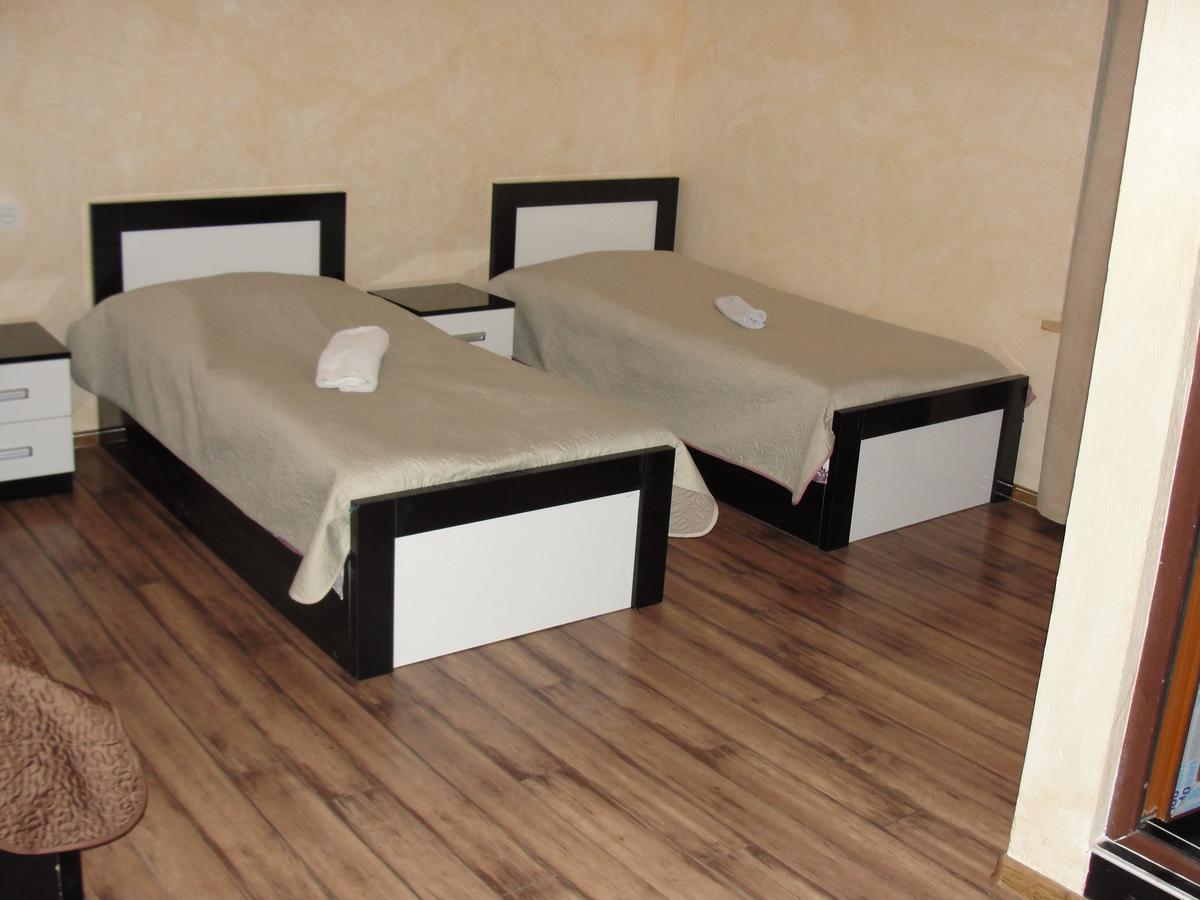 Guest House 26 Местія Екстер'єр фото